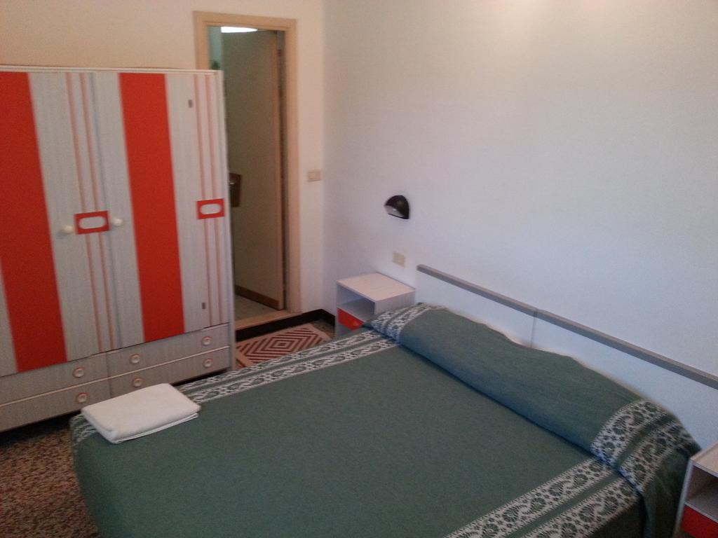 Fiorina Bed&Breakfast - Colazione Fino A Mezzogiorno - Beach Village Gratuito - Aquafan25 Oltremare20 Bed & Breakfast