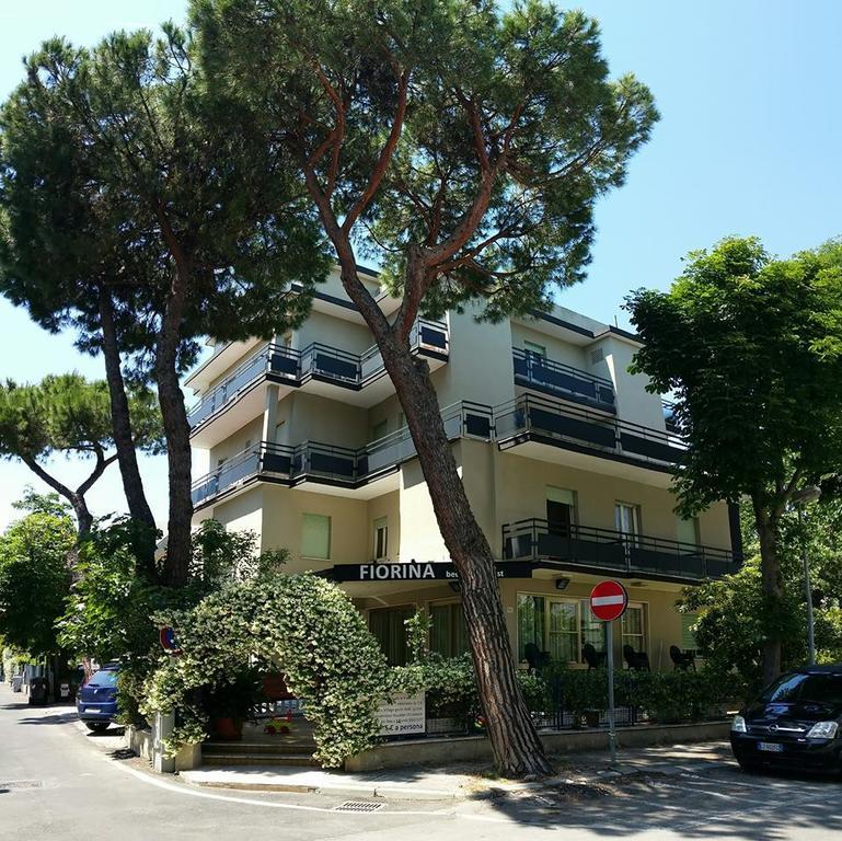 Fiorina Bed&Breakfast - Colazione Fino A Mezzogiorno - Beach Village Gratuito - Aquafan25 Oltremare20 Bed & Breakfast